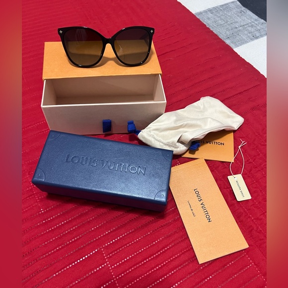 My monogram cat eye sunglasses Louis Vuitton - Picture 1 of 10